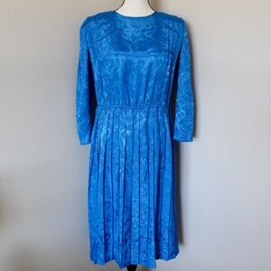 Vintage Blue Iridescent Paisly Print Pintuck & Pleat Detail Dress